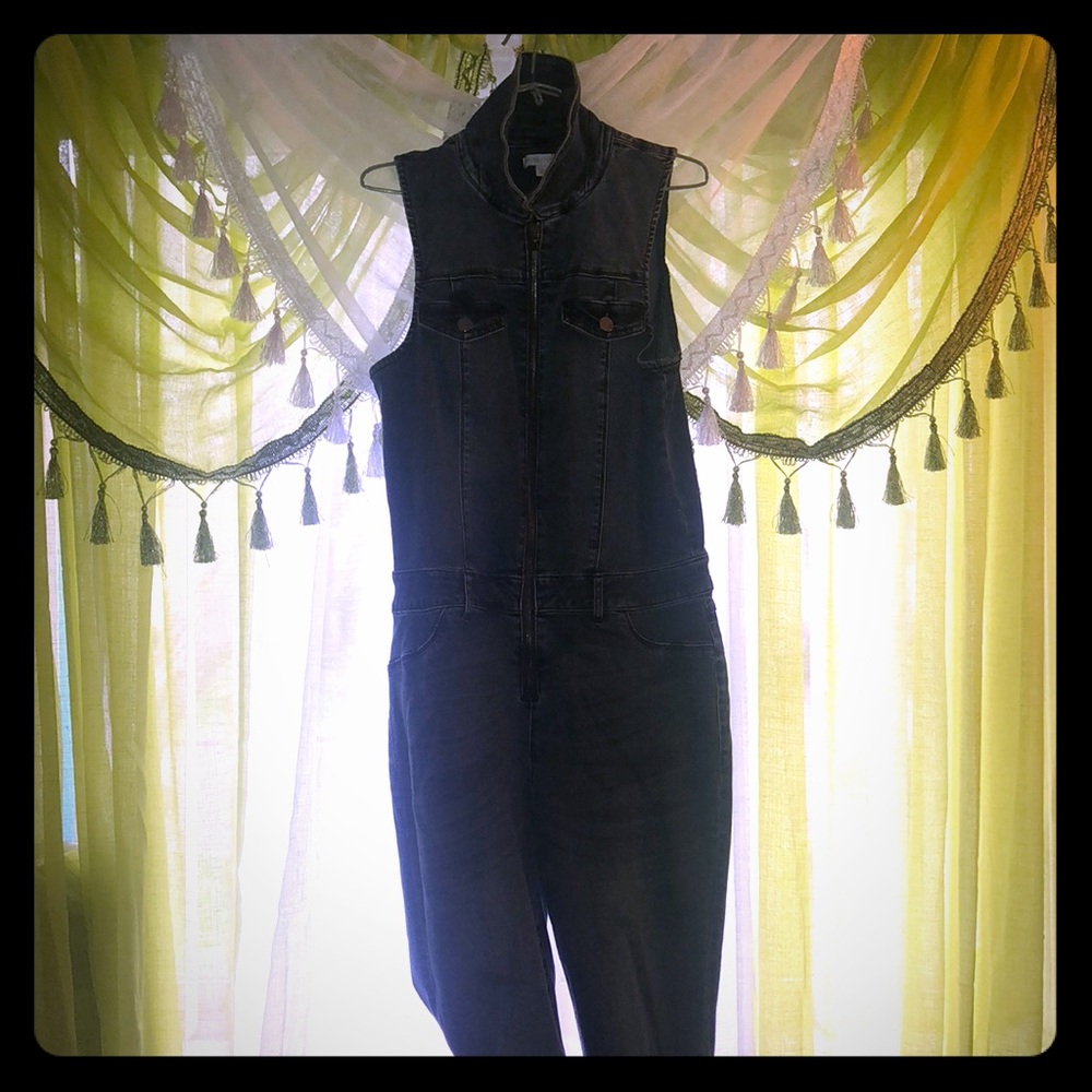 Jump suit